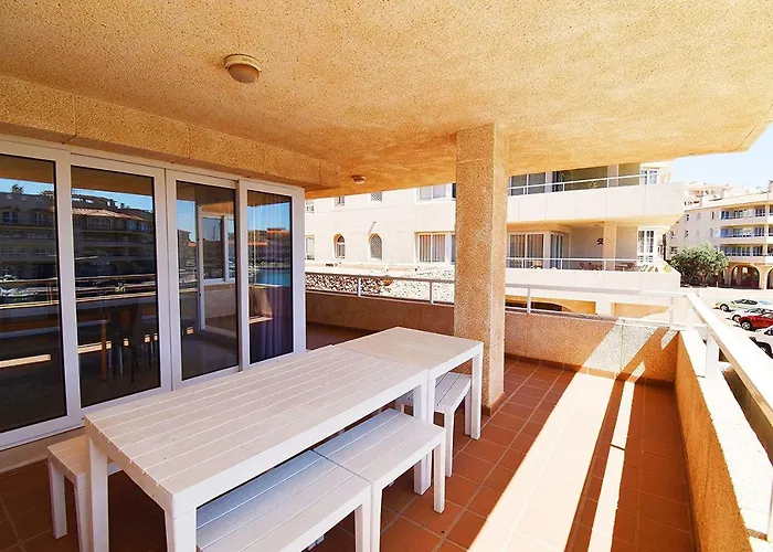 Expoholidays - Apartamentos Puerto Almerimar